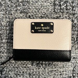 NWT Kate spade wallet